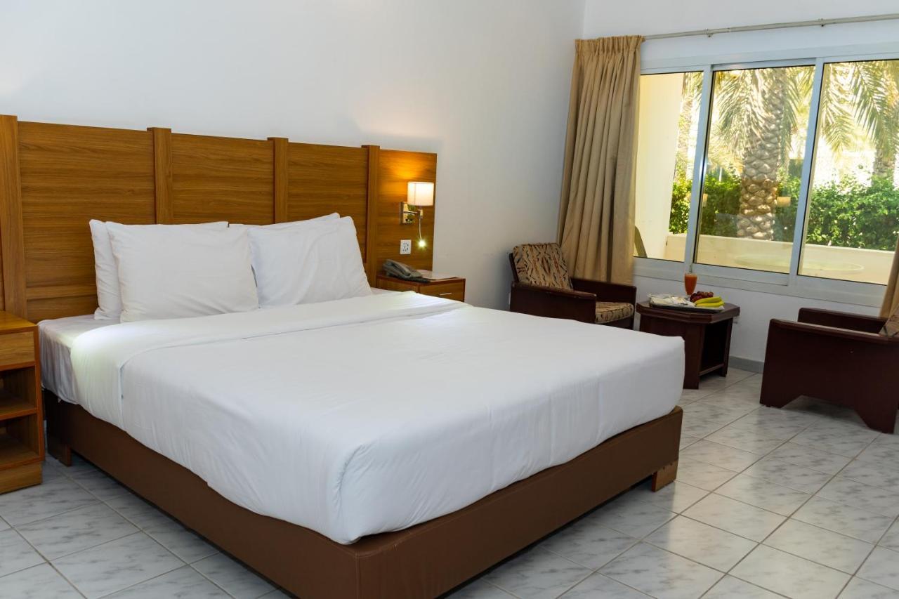 Fujairah Hotel&Resort Bagian luar foto